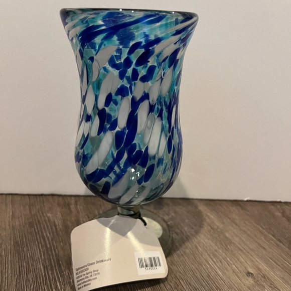 SOLD!! Gorgeous Hand Blown Confetti Hurricane Glasses- Set of 4- NWT - Picture 5 of 7